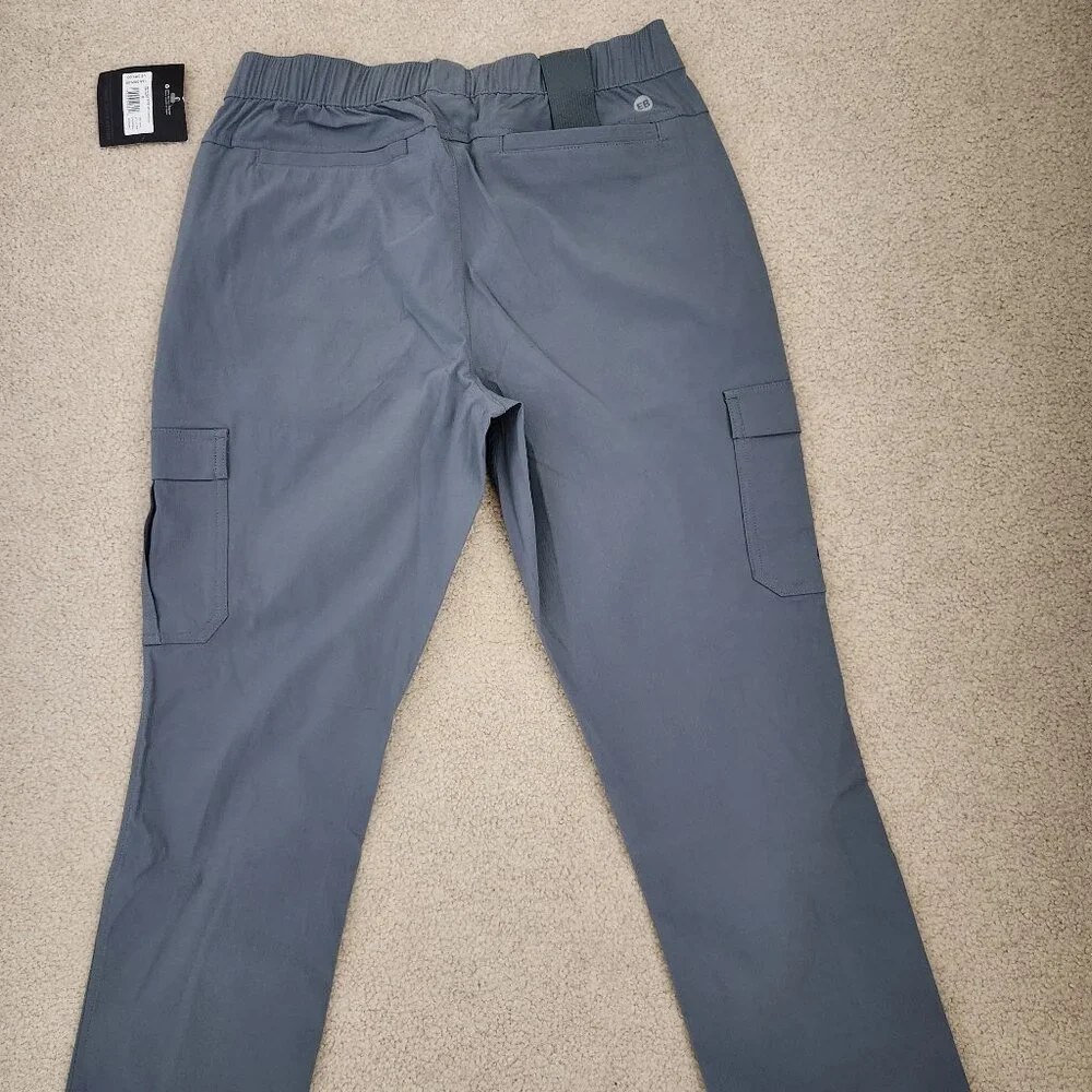 Eddie Bauer Women's Guide Ripstop Cargo Ankle Pants in Mulberry Size 8 - Picture 2 of 6